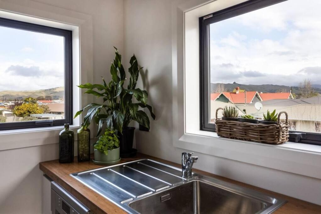 Apartment 2 - Haddin Court - Stunning Executive Blenheim Buitenkant foto