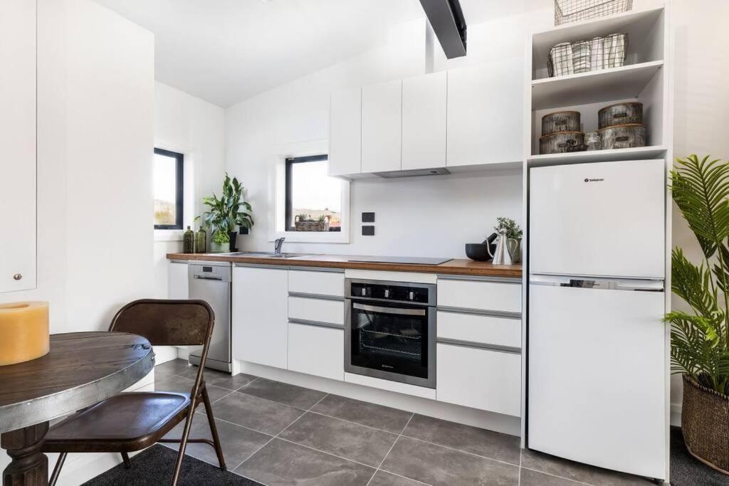 Apartment 2 - Haddin Court - Stunning Executive Blenheim Buitenkant foto